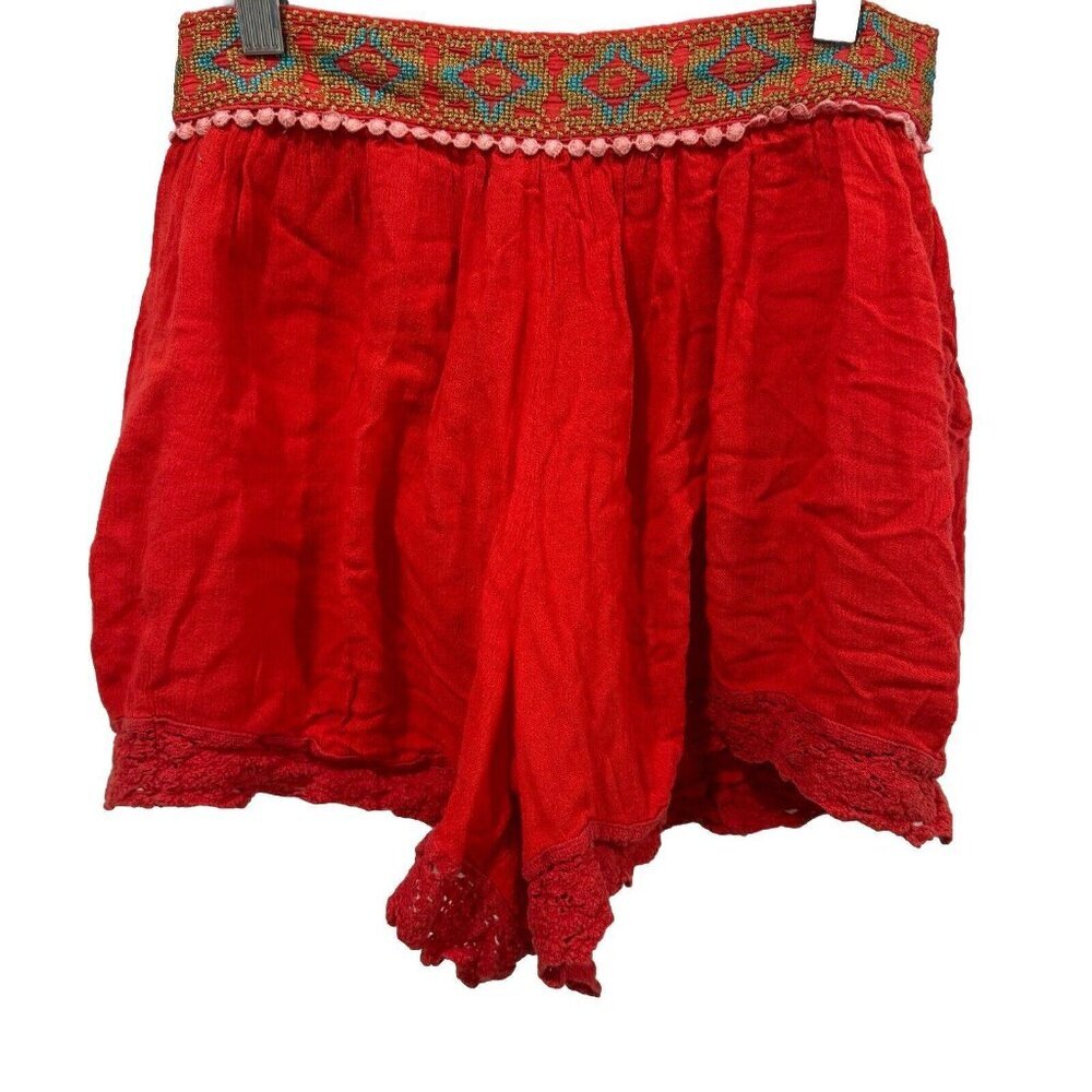 Free People Bohemian gauze shorts w/crochet lace hem‎ & embroidered waistband XS